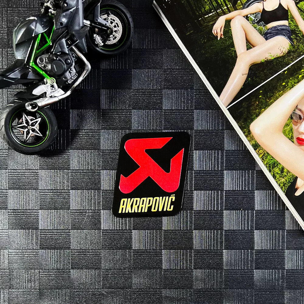 Motorcycle Exhaust Decals, 3D  - Motorcycle Gear Kit recensione e prezzo